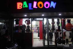 https://www.indiacom.com/photogallery/SOL1005499_Baloon Kids Wear, KidsWear1.jpg